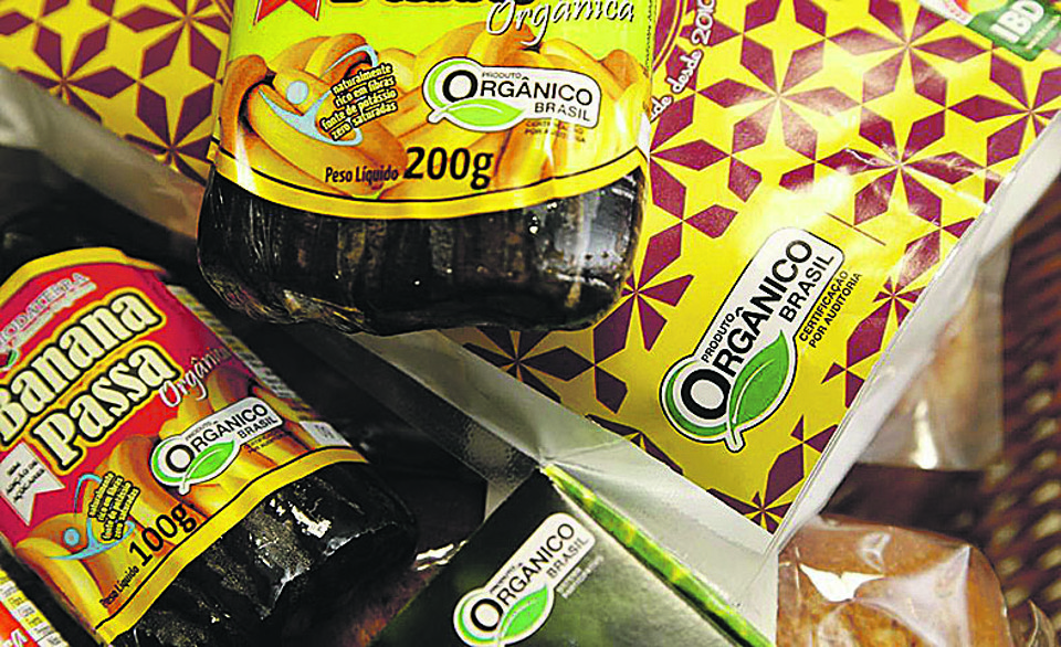 Selo orgânico divide opiniões entre consumidores e produtores. | Daniel Castellano/Gazeta do Povo
