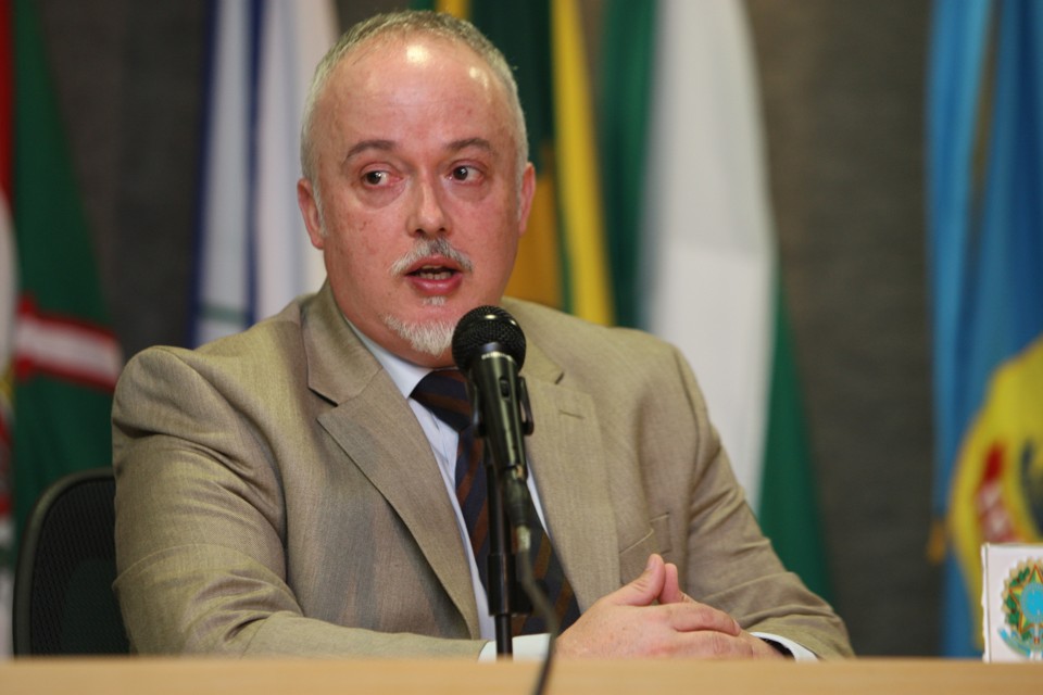Carlos Lima: lógica da divisão de cargos e modelo de foro privilegiado são ruins para o país. | Aniele Nascimento/Gazeta do Povo