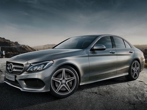 Mesmo com crise, Mercedes inaugura fábrica para montar o Classe C no Brasil Classe C vai ser vendido no país com valor a partir de R$ 157,9 mil. | Mercedes-Benz/Divulgação