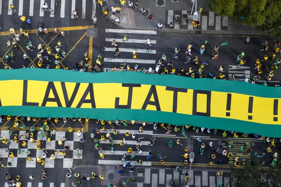 Operação Lava Jato se intensificou nos últimos meses e estará presente nas manifestações de domingo (13). | Henry Milleo/Gazeta do Povo