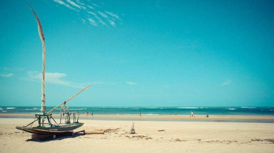 Praia de Flecheiras, onde foi encontrado o corpo de Rian Brito. | Marcelo Sazo/Wikimedia Commons