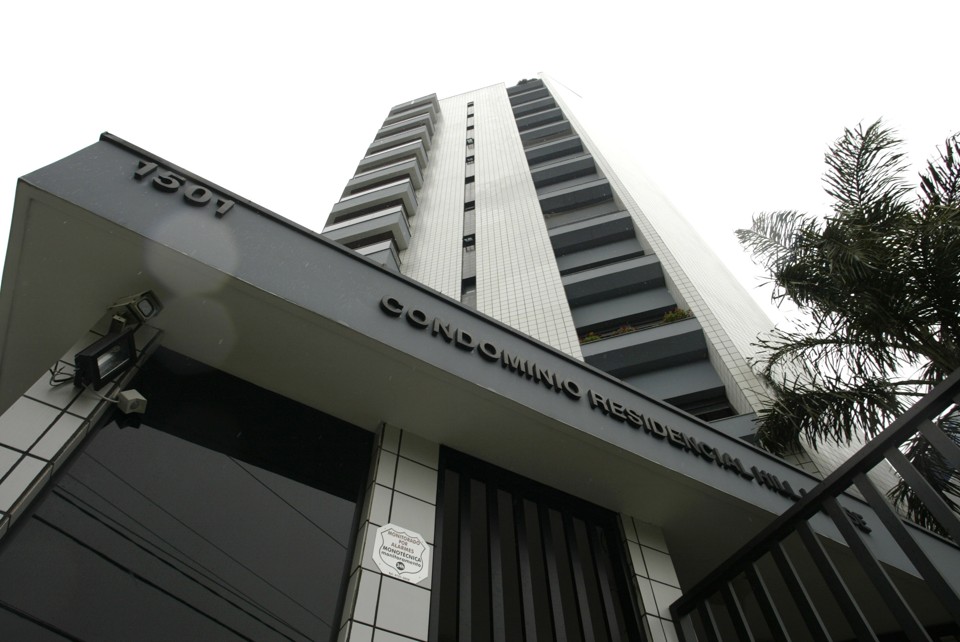 Prédio em que Lula mora: ex-presidente usa a cobertura ao lado daquela que ele é proprietário. | Jonathan Campos/Gazeta do Povo/Arquivo