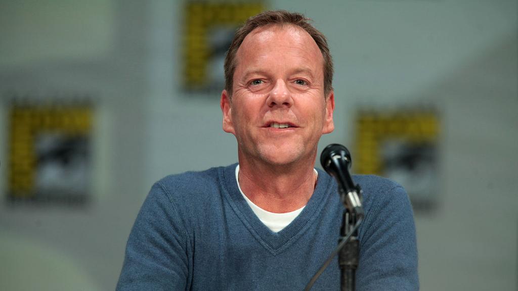 Kiefer Sutherland está lançando o álbum “Down in a Hole” | Gage Skidmore/Wikimedia Commons