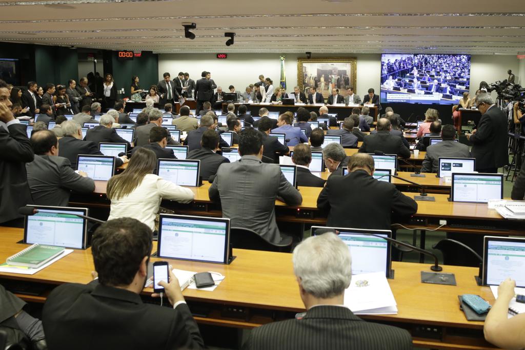 No segundo dia da comissão, presidente do grupo retirou delação de Delcídio do Amaral da peça contra Dilma. | Gustavo Bezerra/Câmara dos Deputados