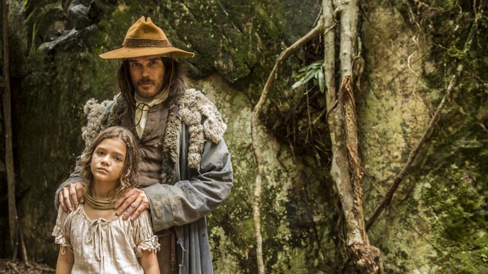 Mel Maia (Joaquina) e Dalton Vigh (no papel de Raposo) em cena de “Liberdade, Liberdade”. | João Cotta (Globo)/Divulgação