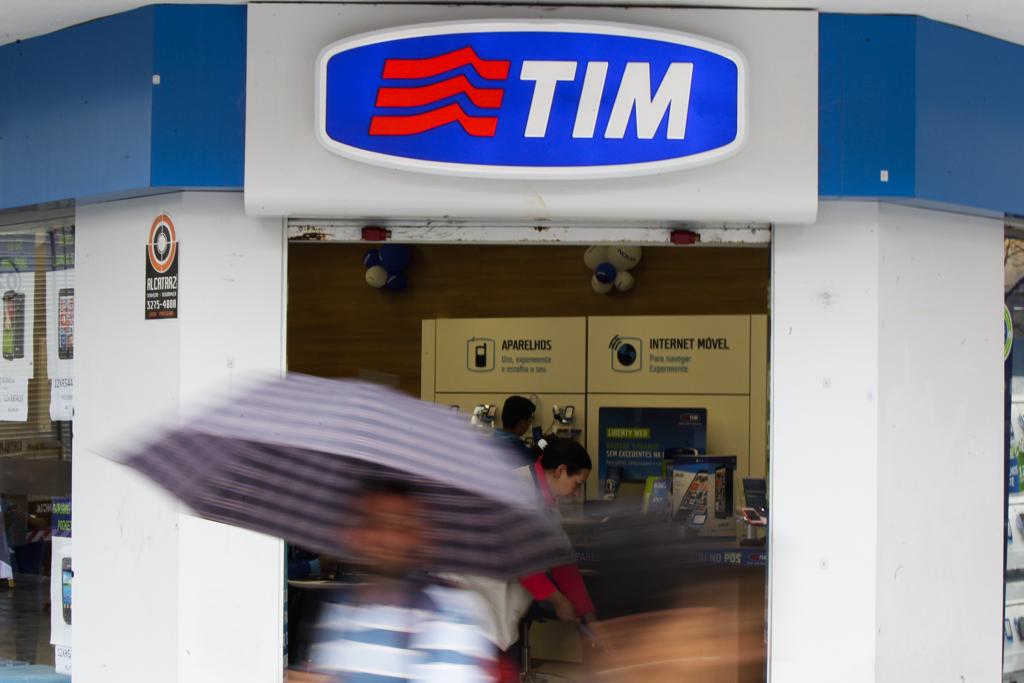 Durante a manhã, as ações da TIM lideravam as altas do Ibovespa, com valorização de 6,12% | Daniel Castellano/Gazeta do Povo