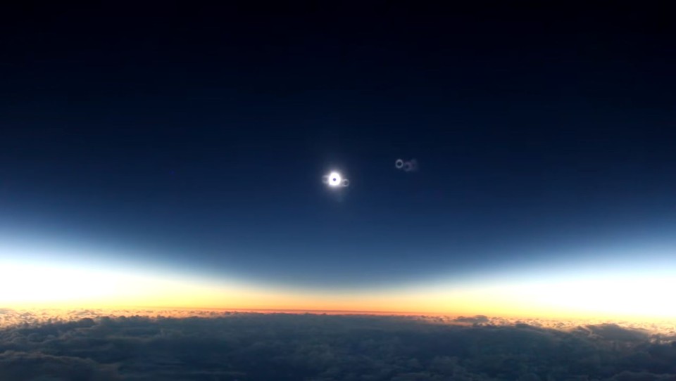Vídeo mostra a vista do evento astronômico acima das nuvens | Youtube/Reprodução