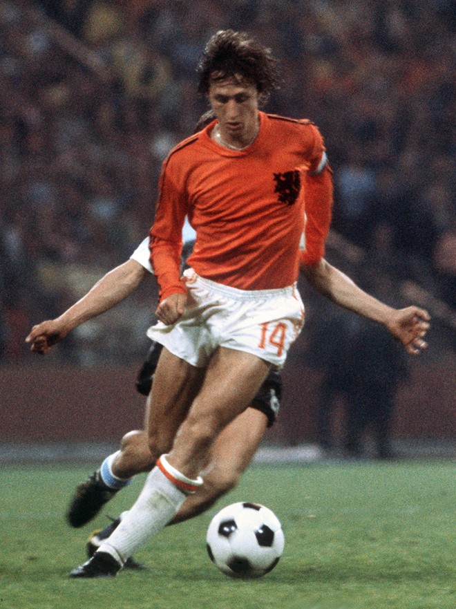 Cruyff em ação na Copa de 74. | STAFF/AFP