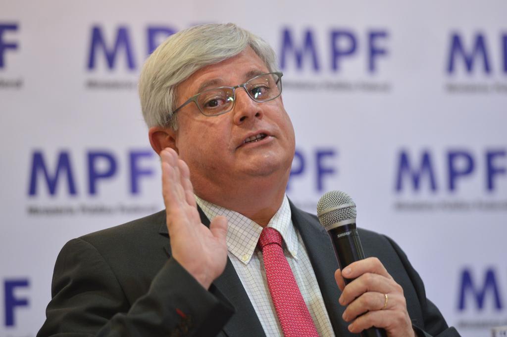 Janot vai decidir se pede ao STF abertura de inquérito para investigar conduta de Dilma em nomeação de Marcelo Navarro. | Elza Fiúza/Agência Brasil