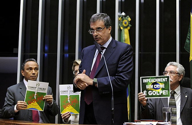 Advogado-geral da União também fez discurso na Câmara | Alex Ferreira/Câmara dos Deputados