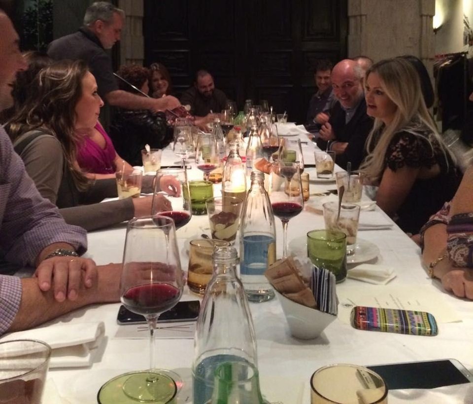 O animado jantar oferecido pela revista Haus
e pela Berneck Madeiras para profissionais e empresários que estão em Milão. | Fotos: Haus/Gazeta do Povo