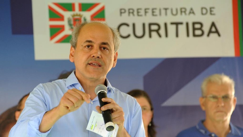 Prefeito de Curitiba, Gustavo Fruet, não quis ser direito sobre qual voto daria se ainda fosse deputado. | Evandro Bressan/Divulgação/Prefeitura