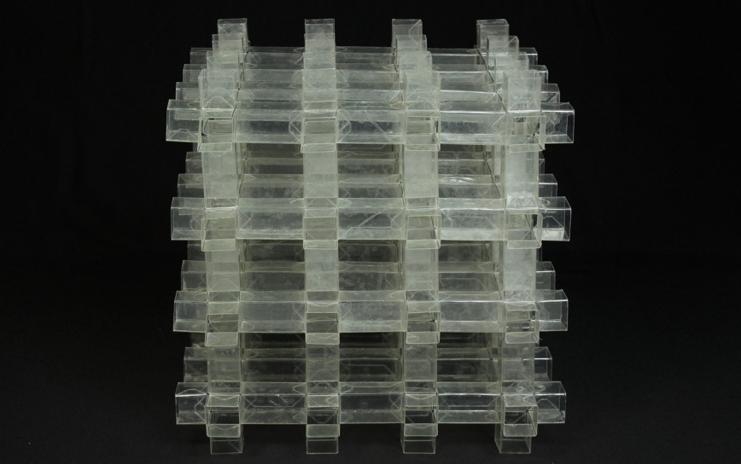 Embora o protótipo, composto por camadas de plástico tenha apenas 50 centímetros quadrados, seus criadores dizem que ele pode ganhar escalas bem maiores. | Johannes Overvelde/Bertoldi Lab/Harvard Seas/Reprodução