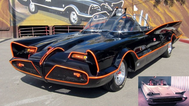 O sucesso veio com o modelo de 1966, inspirado no conceito Lincoln Futura 1955, da Ford. O acabamento preto com detalhes vermelhos destacava a identidade do Batmóvel mais famoso de todos. Ele vinha equipado com computador de bordo, radar, telefone, sirene de polícia, lança foguetes e um motor a turbina atômica. |
