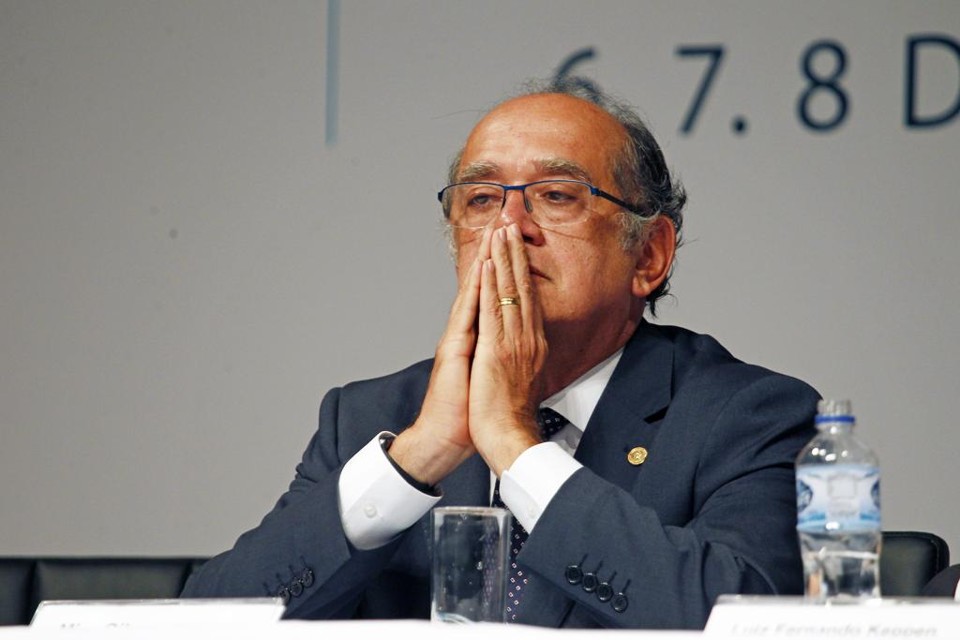 Gilmar Mendes afirma que é melhor o TSE esperar o processo de impeachment de Dilma para avaliar a situação do vice, Michel Temer | Antônio More/Gazeta do Povo