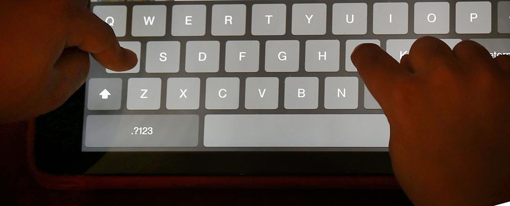 Frear a agressividade de quem comenta – e obter receita – é a chave da discussão sobre cobrança por comentários. | Fernanda Carvalho/Fotos Públicas