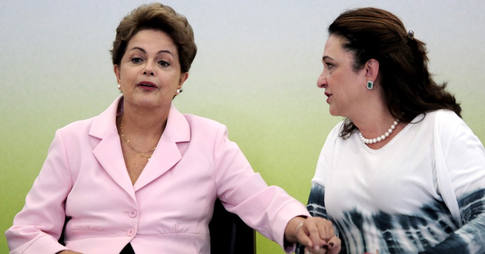 Durante parte da coletiva, ele se esquivou de avaliar a permanência da ministra do governo, mas ao fim do evento, deixou clara a distância entre a CNA e Kátia Abreu. | /