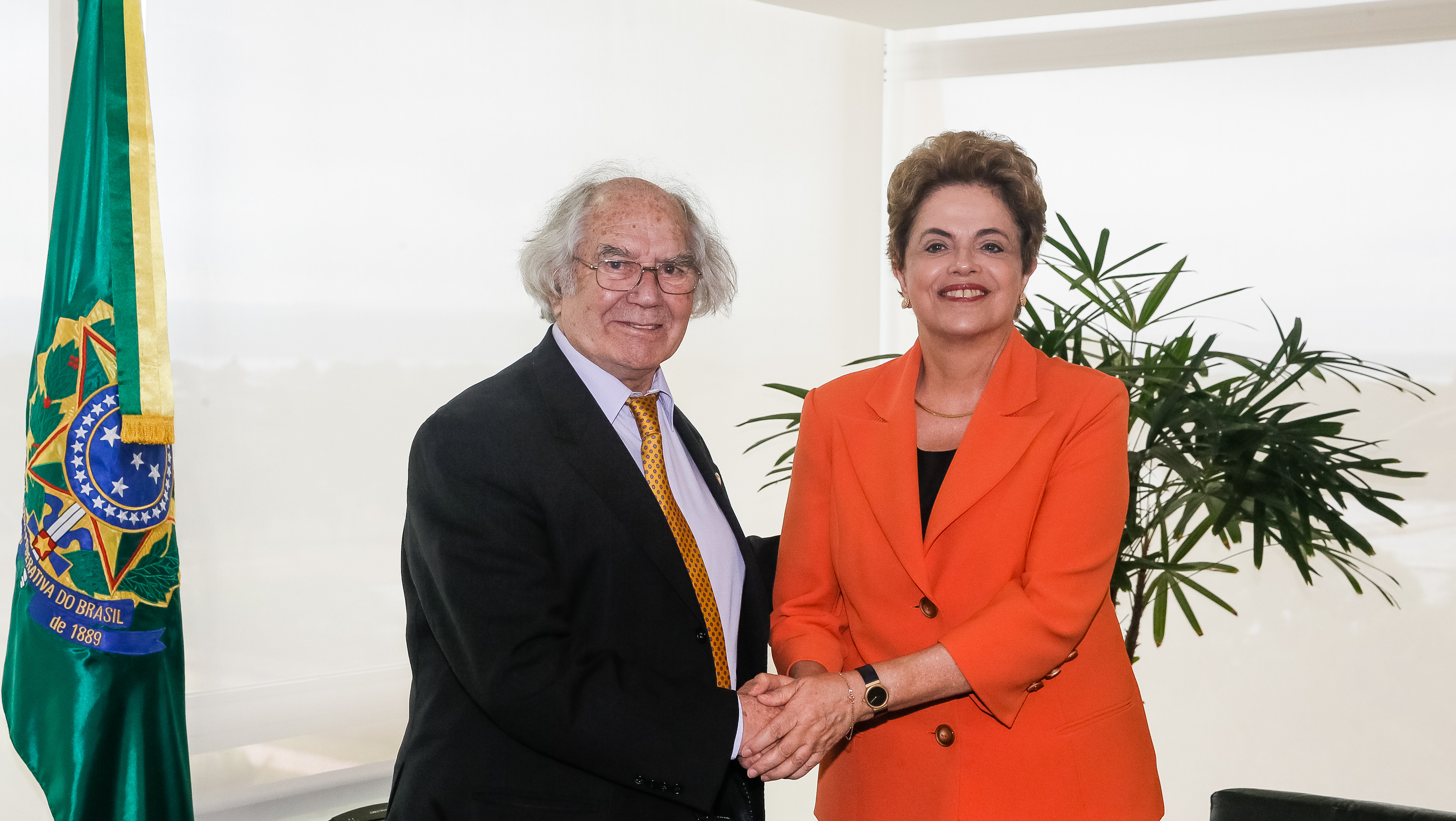 Dilma e o argentino Adolfo Pérez Esquivel se encontram em Brasília | Roberto Stuckert Filho/PR