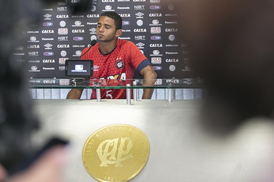 Deivid: veterano em clássicos. | Marcelo Andrade/Gazeta do Povo