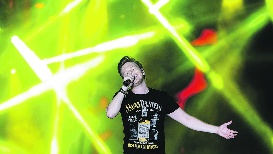 Michel Teló: tocou o maior sucesso de sua carreira, ‘Ai Se Eu Te Pego’, um clássico entre os fãs de música sertaneja | Daniel Castellano/Gazeta do Povo