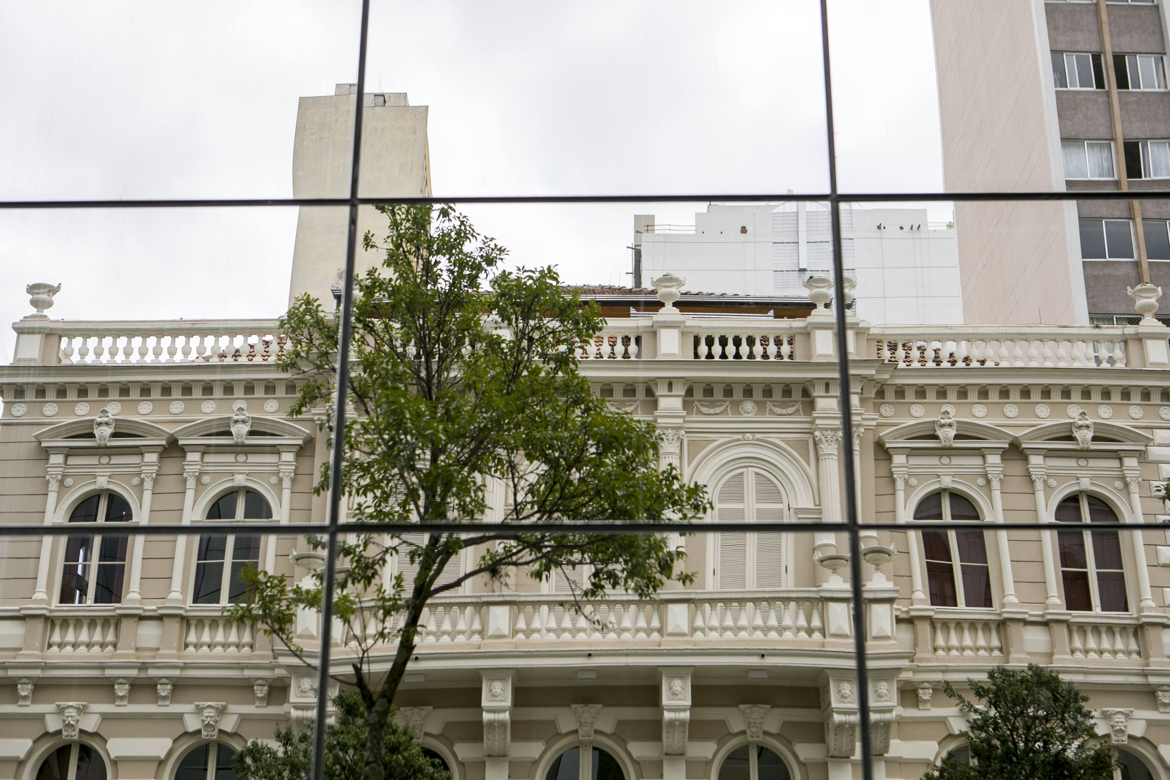 Fachada do MIS: museu reabre sem estar totalmente pronto | Marcelo Andrade/Gazeta do Povo