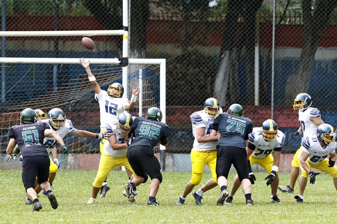 Jogo do Guardians Saints X Coritiba Crocodiles no campo do Imperial Futebol Clube | Antônio More/Gazeta do Povo