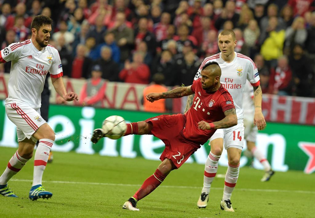 Chileno Vidal marcou o gol do Bayern de Munique logo aos 2 minutos | TOBIAS SCHWARZ/AFP