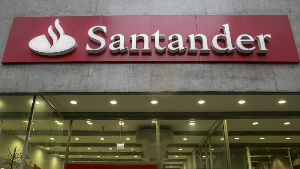 Banco Santander criou núcleo de profissionais especializados no atendimento a franquias. | Marcelo Andrade/Gazeta do Povo