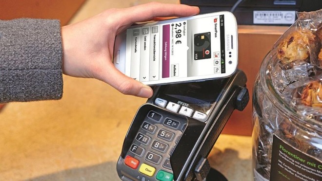 Pagamentos já são feitos usando os smartphones. | Divulgação/