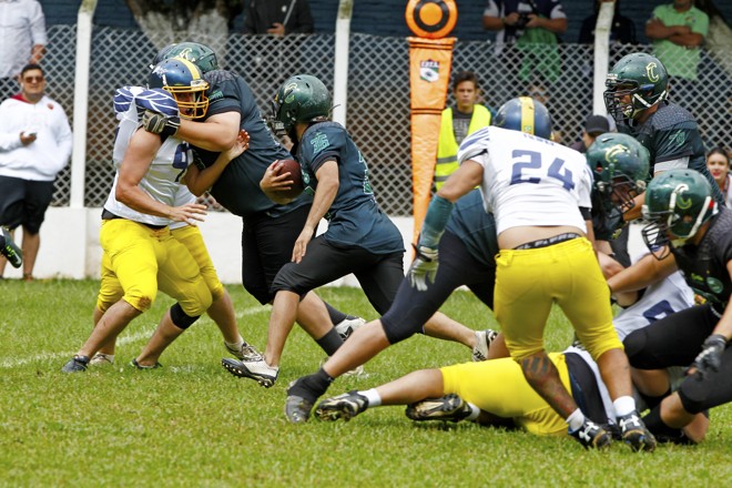 Jogo do Guardians Saints X Coritiba Crocodiles no campo do Imperial Futebol Clube | Antônio More/Gazeta do Povo