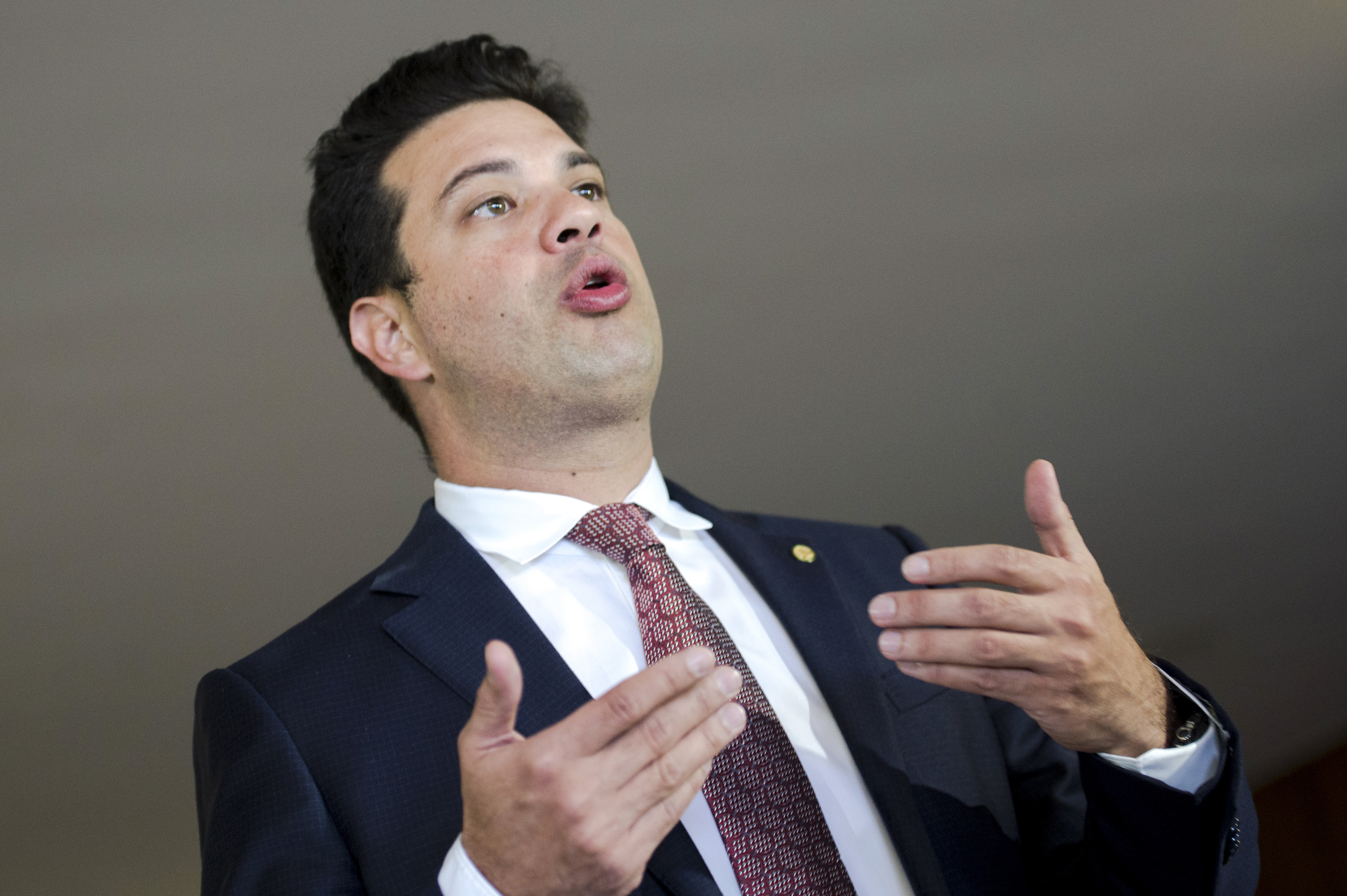 Líder da bancada do PMDB na Câmara, Leonardo Picciani vai votar a favor de Dilma, mas garante que vai repassar a orientação do partido para os deputados votarem a favor do impeachment | Marcelo Camargo/Agência Brasil