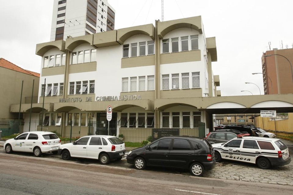 IML de Curitiba: funcionários eram subornados para colaborar com o esquema | Hugo Harada/ Gazeta do Povo