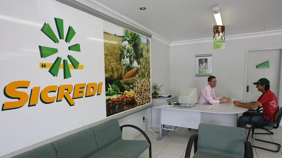Correntistas de cooperativas como a Sicredi viram sócios da instituição bancária. | Jonathan Campos/Gazeta do Povo
