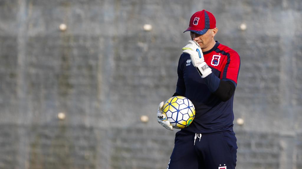 Marcos, revelado pelo Paraná, usa a identificação com o clube como impulso para seguir treinando e jogando em alto nível. | Daniel Castellano/Gazeta do Povo