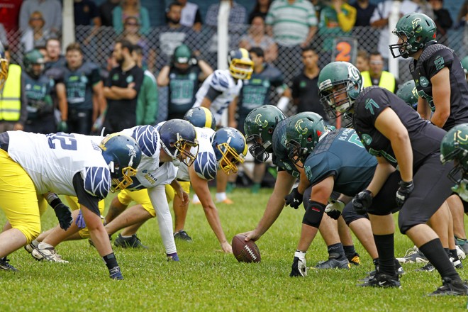 Jogo do Guardians Saints X Coritiba Crocodiles no campo do Imperial Futebol Clube | Antônio More/Gazeta do Povo
