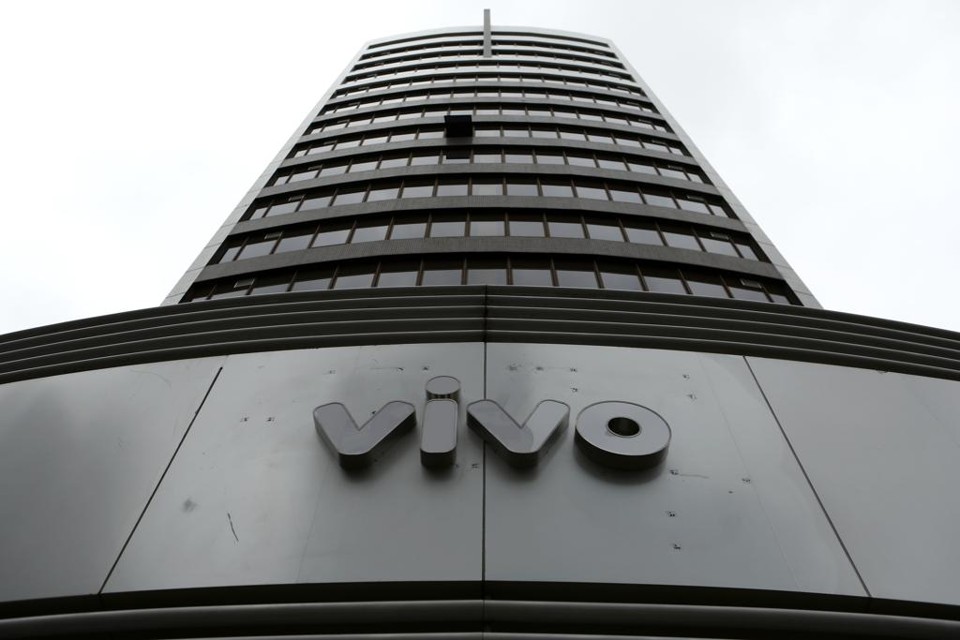 Prédio da Lourenço Pinto já estampa marca da Vivo. | Marcelo Andrade/Gazeta do Povo