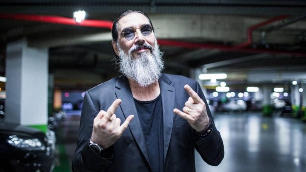 Lobão disse que Chico deveria pedir desculpas ao povo brasileiro