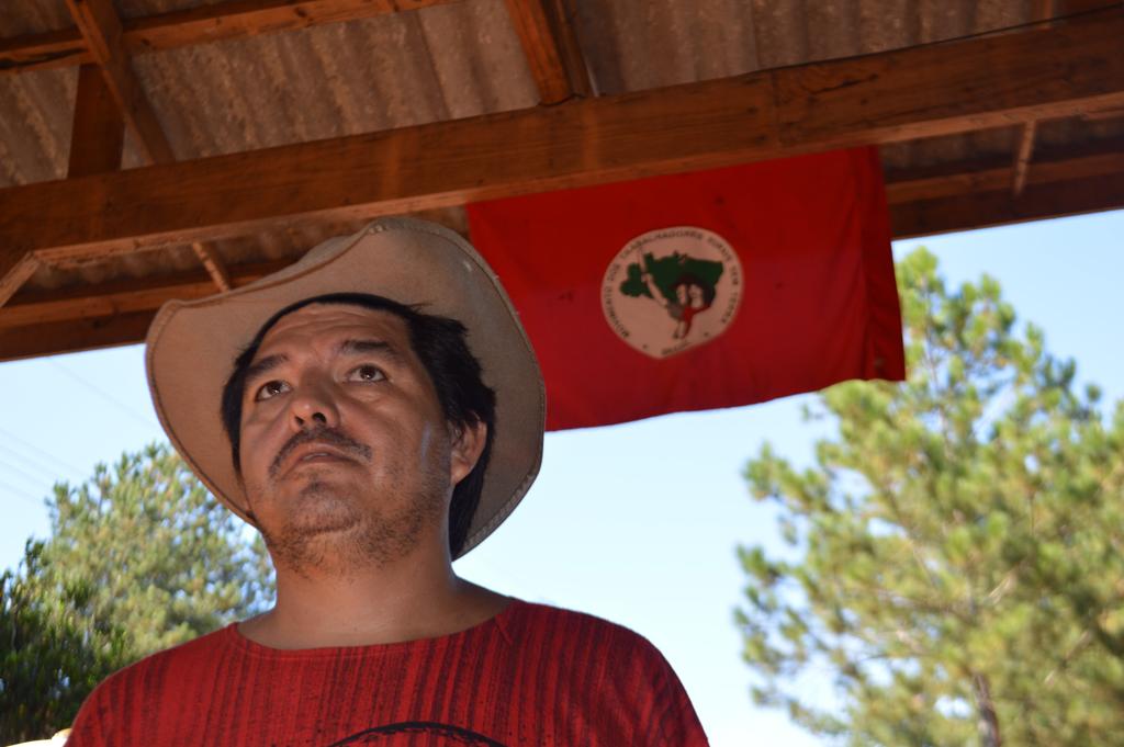 Antonio de Miranda, porta-voz do MST na região: “A vingança nossa é ocupando o latifúndio”. | Luiz Carlos da Cruz/Gazeta do Povo