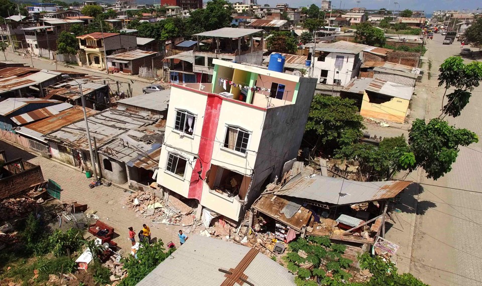 Terremoto no Equador | PABLO COZZAGLIO/AFP