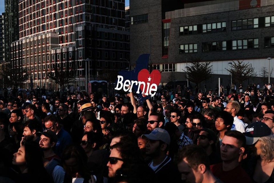 Campanha de Bernie Sanders em NY: vitória pode acirrar disputa entre ele e Hillary Clinton | Spencer Platt/AFP
