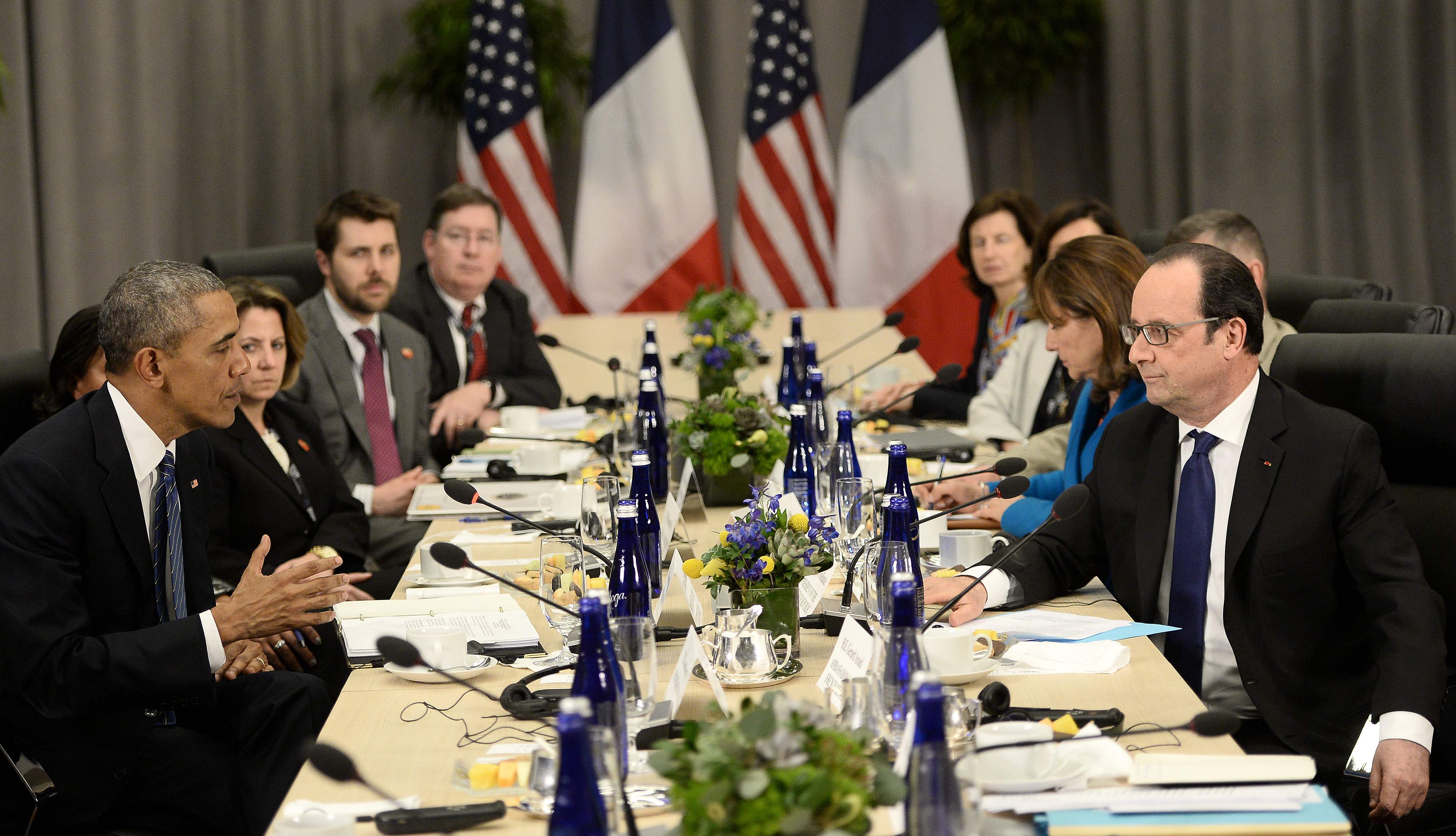 | STEPHANE DE SAKUTIN/AFP