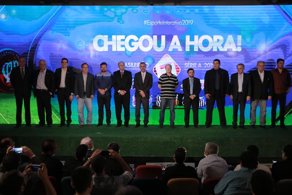 Representantes dos 14 clubes parceiros do Esporte Interativo durante evento no Pacaembu, em São Paulo. | Divulgação/Esporte Interativo