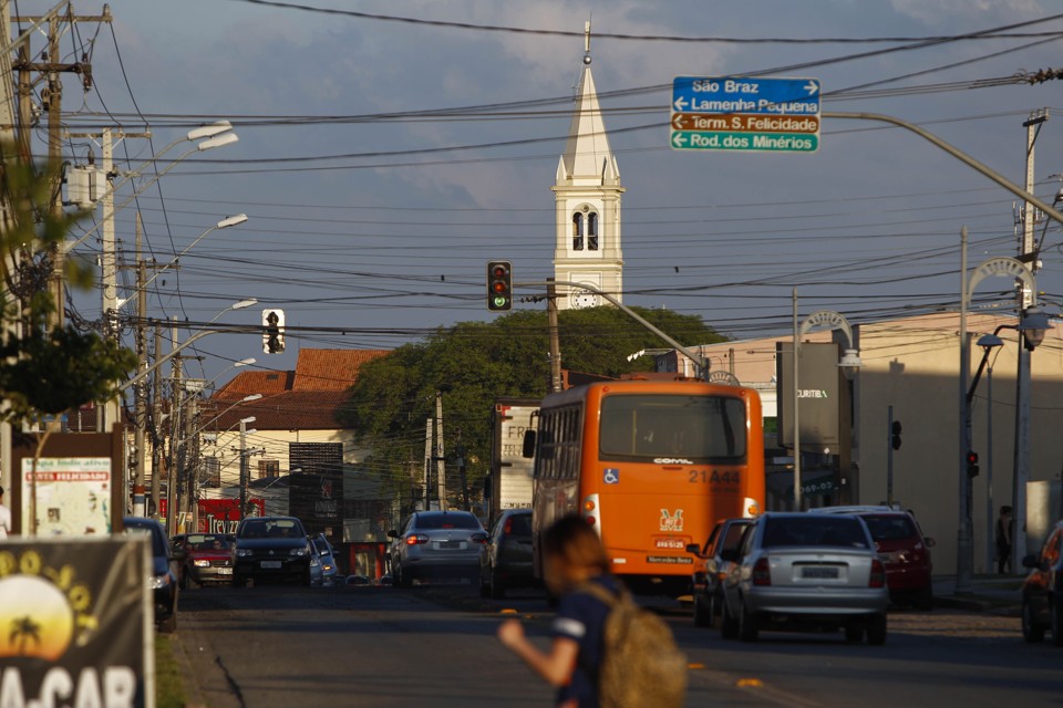 Trecho da Avenida Manoel Ribas | Daniel Castellano/Gazeta do Povo/Arquivo