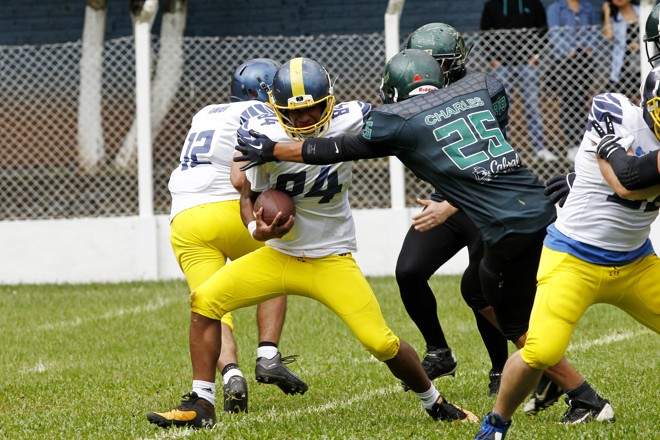 Jogo do Guardians Saints X Coritiba Crocodiles no campo do Imperial Futebol Clube | Antônio More/Gazeta do Povo