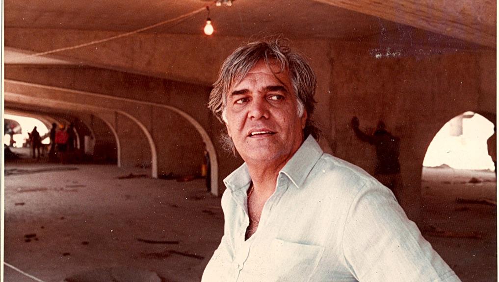 Carlos Imperial, produtor musical e apresentador, ficou famoso por descobrir talentos, compor sucessos e inventar histórias para se autopromover. | Divulgação