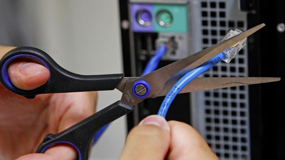 Reação de usuários fez Anatel recuar e rever posicionamento sobre franquia de internet fixa. | Antônio More/Gazeta do Povo