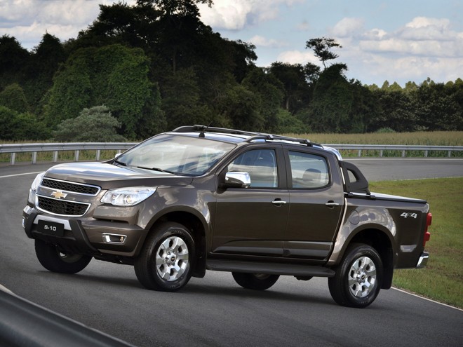 Chevrolet S10 anterior |