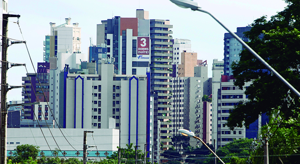 Procura por locação de imóveis chegou a superar a de compra entre novembro e fevereiro. | Antônio More/Gazeta do Povo