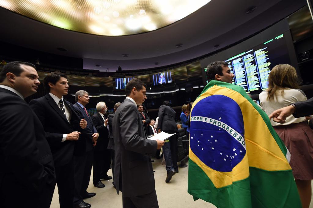 14 legendas fecharam acordo neste sábado e abrirão mão de falar em plenário. | EVARISTO SA/AFP