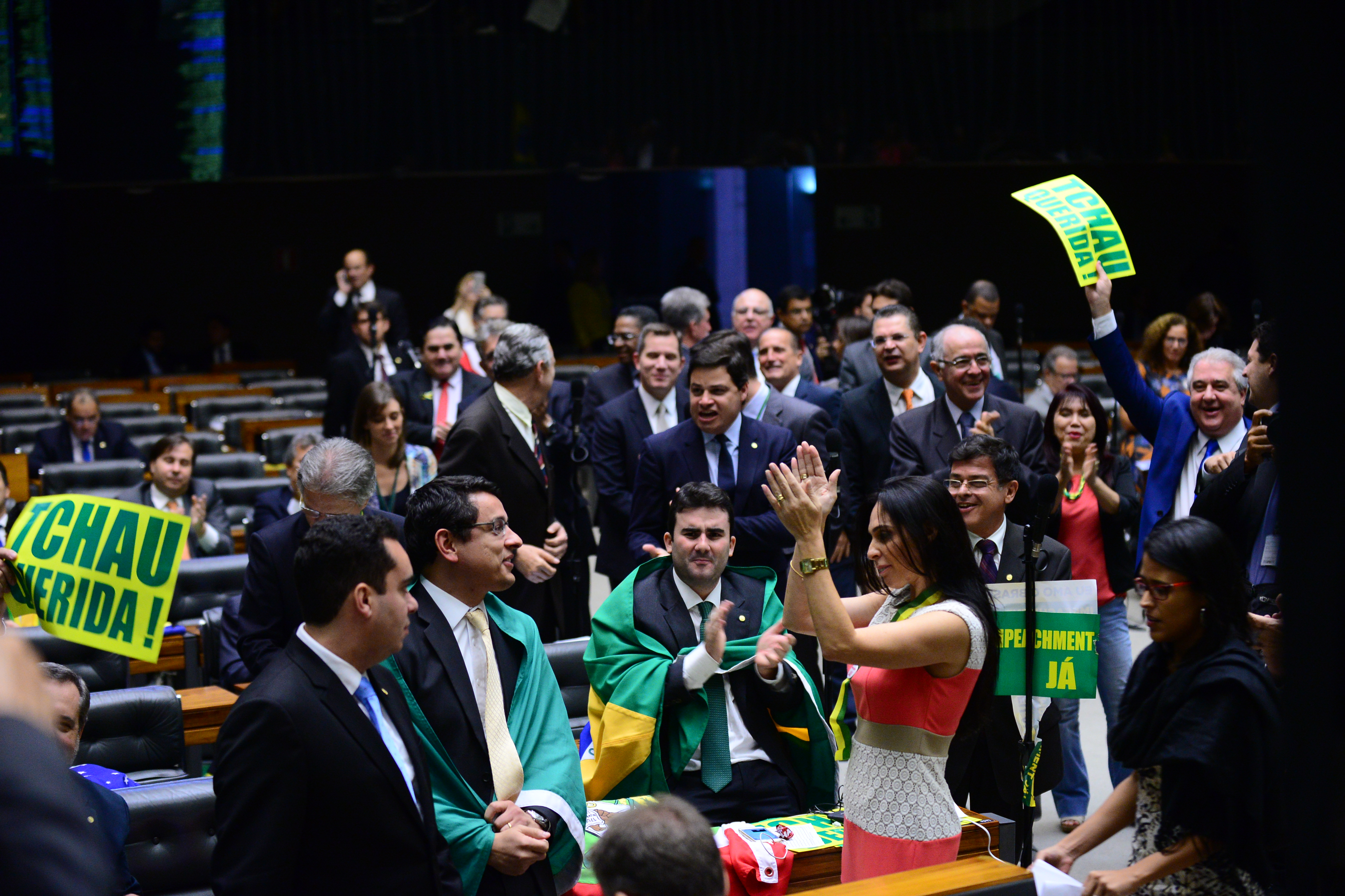 Deputados passaram a informar aos ativistas do Movimento Brasil Livre os nomes e contatos de deputados indecisos | Nilson Bastian/Câmara dps Deputados